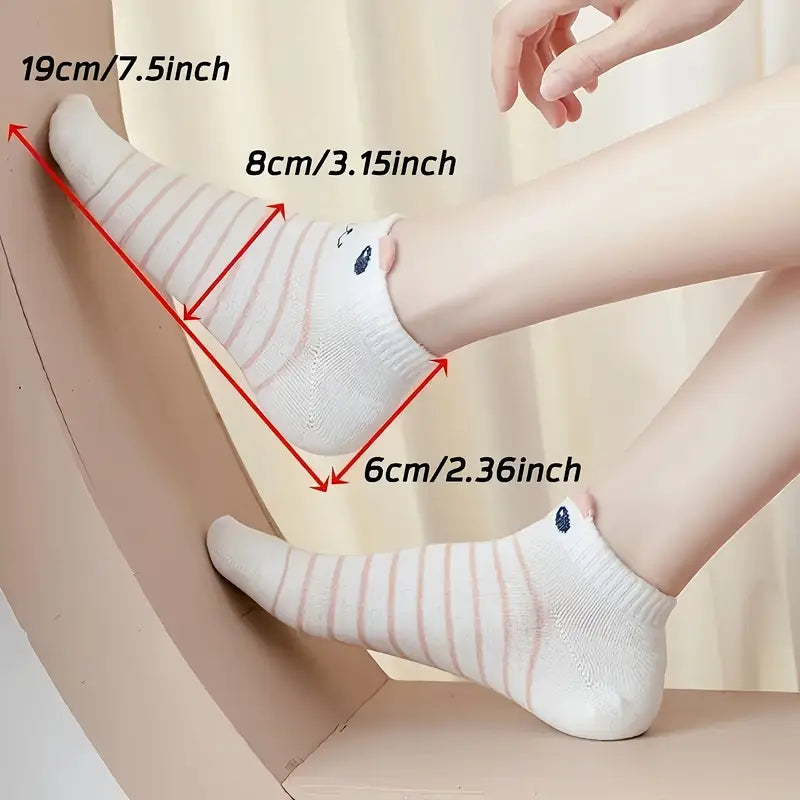 5 Pairs Women’s Cute Cartoon Cat Ankle Socks – Breathable Low-Cut Stockings