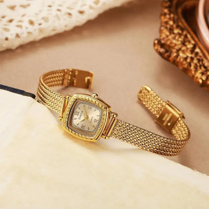 Vintage Golden-Tone Women’s Quartz Watch – Roman Numeral Square Dial & Stainless Steel Strap