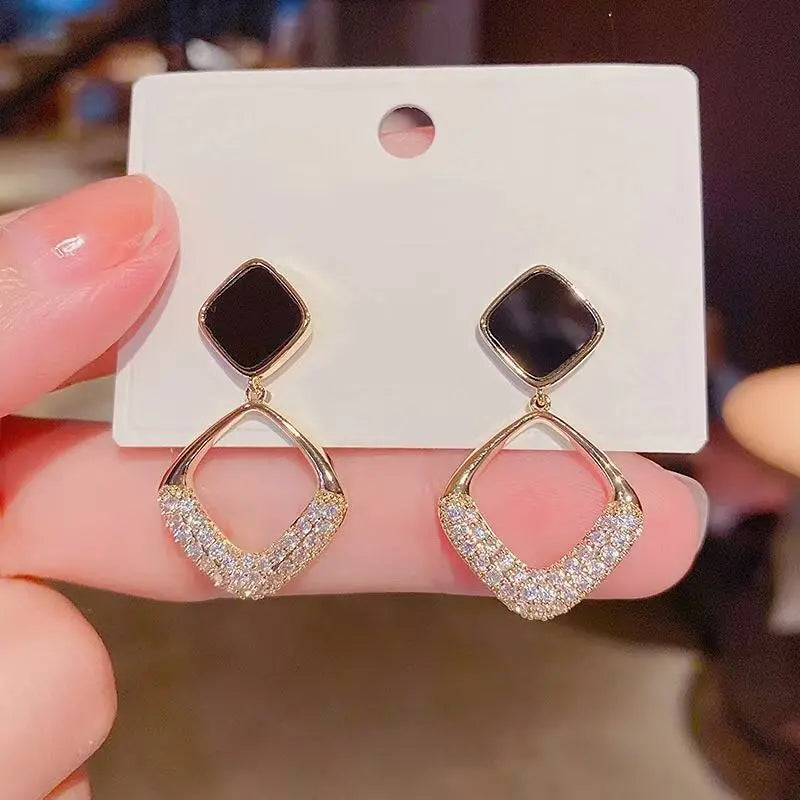 Vintage Oil Drop Gemstone Dangle Earrings
