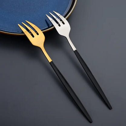 0-piece mirror-polished stainless steel cutlery set with knife, fork, and spoon